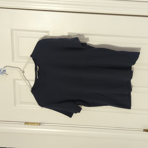 🔥4 Size L short sleeve tops - Picture 8 of 9